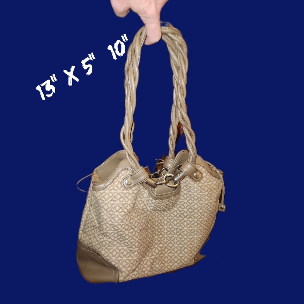 🎁Relic Tote Bag